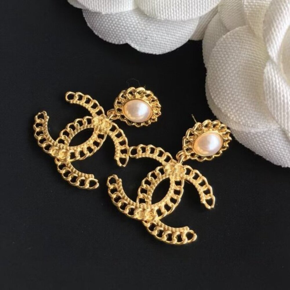 ✨✨Chanel Earring